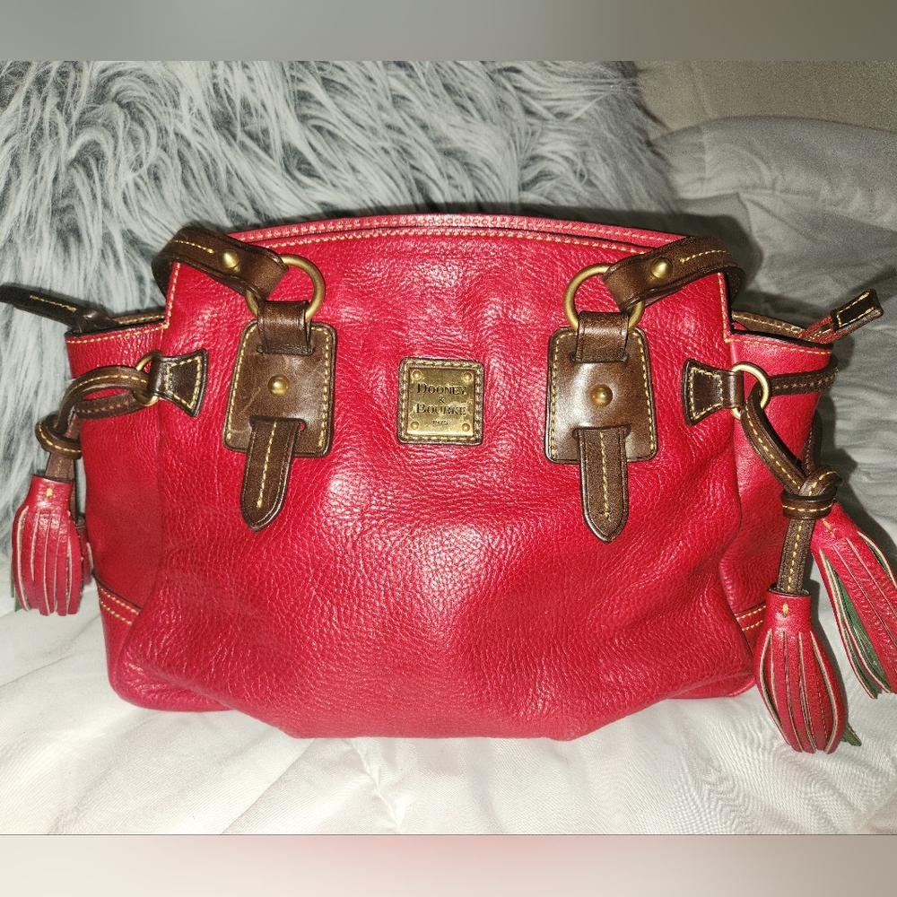 Dooney & Bourke purse handbag
